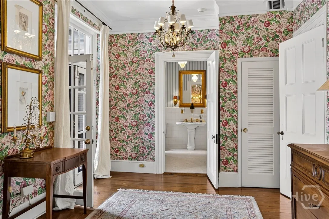 203 W Charlton Street, Savannah, Georgia, United States. - Photo 23