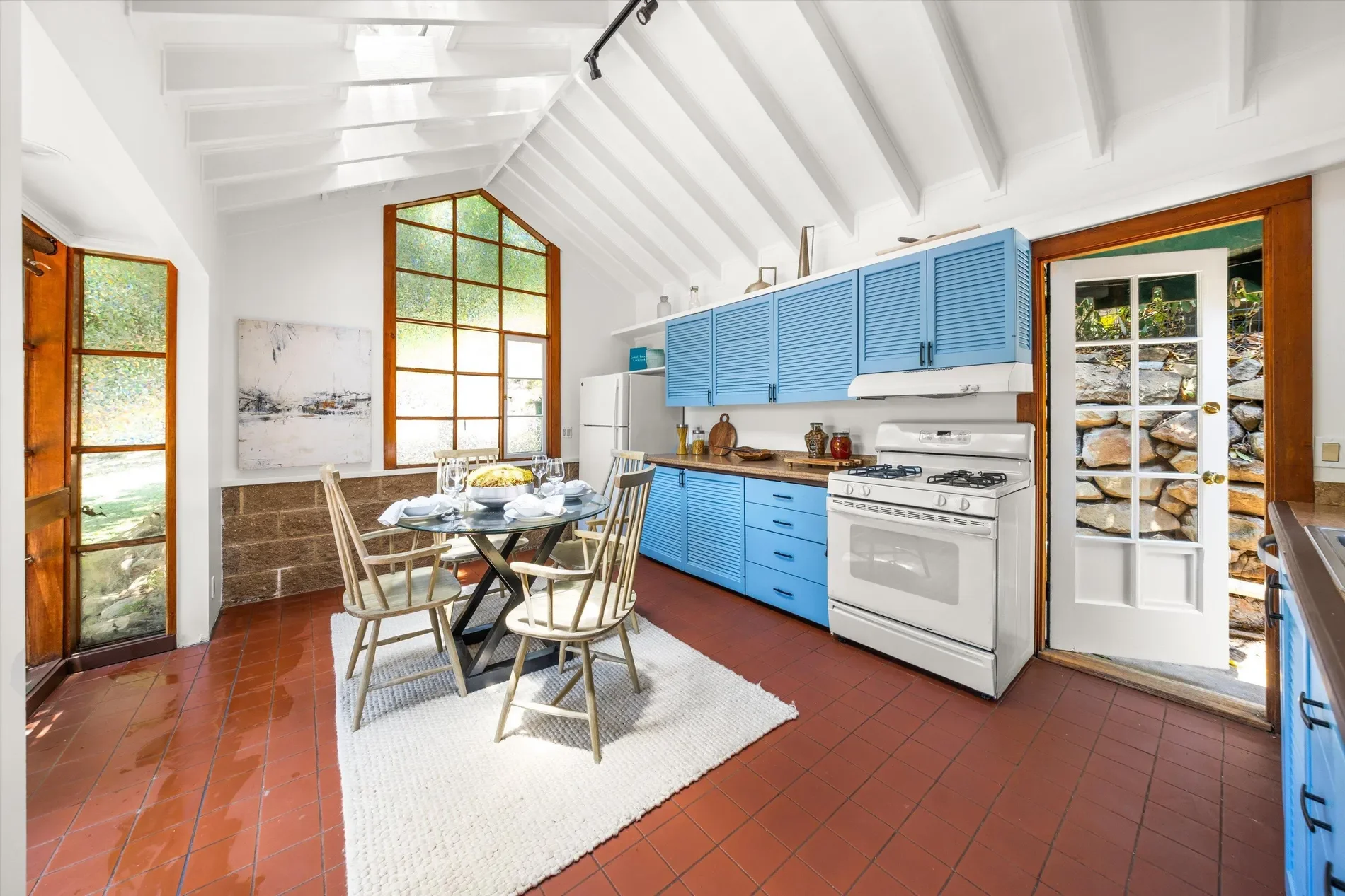 513 E Pedregosa Street, Santa Barbara, California, United States. - Photo 3