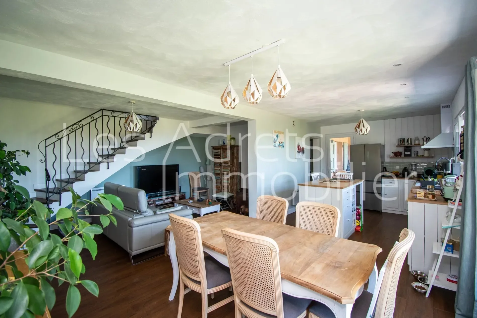 Gallery photo 1