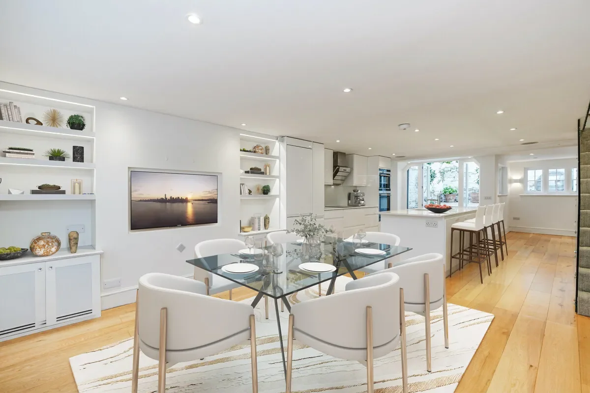 Hillgate Place, London, W8, London, England, United Kingdom. - Photo 2