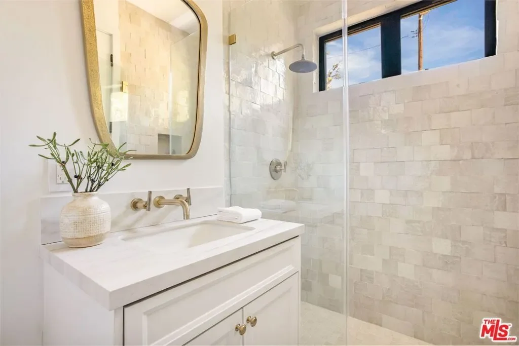 16815 Shileno Place, Los Angeles, California, United States. - Photo 23