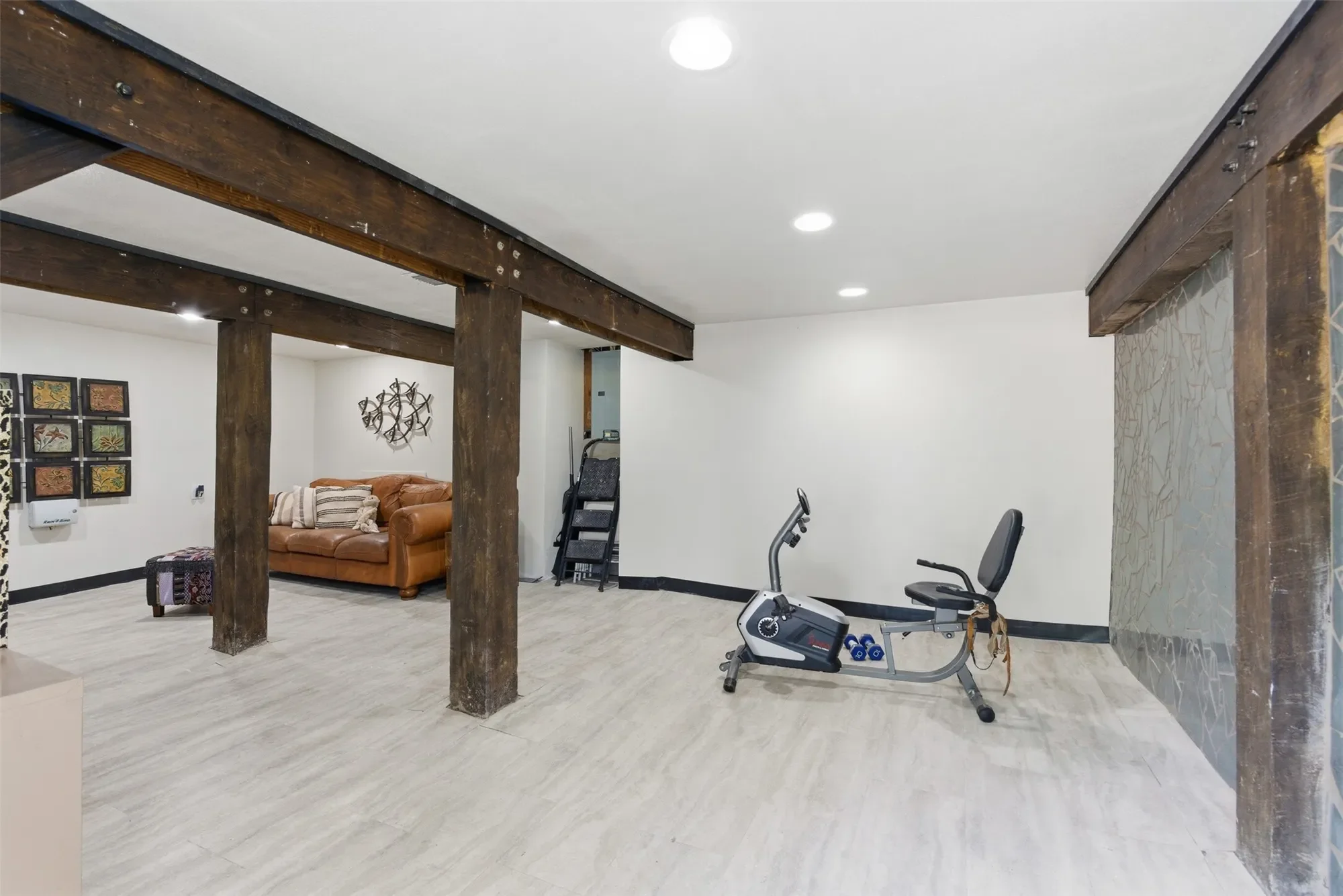Gallery photo 2
