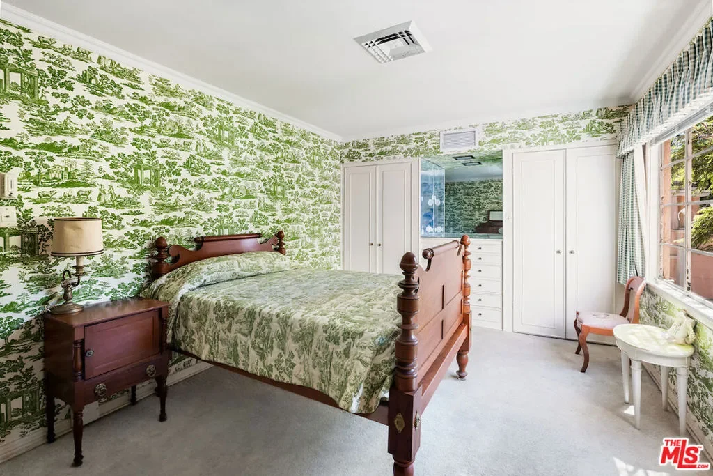 10934 Bellagio Road, Los Angeles, California, United States. - Photo 36