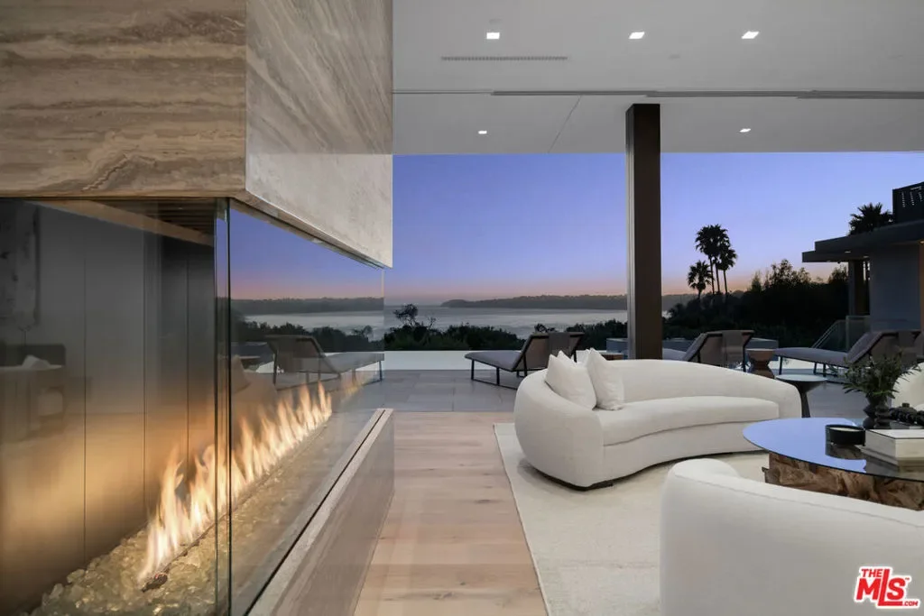 26946 Pacific Coast Hwy, Malibu, California, United States. - Photo 38