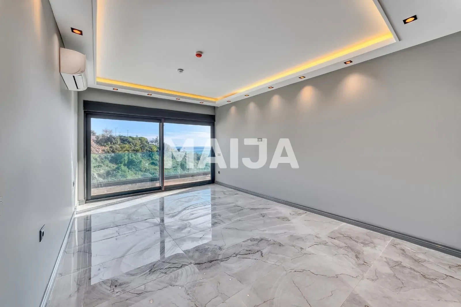 Gallery photo 4