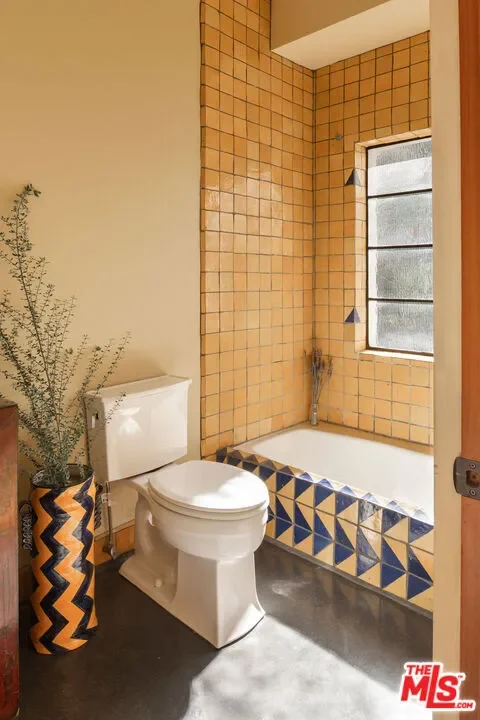2890 Durand Drive, Los Angeles, California, United States. - Photo 41