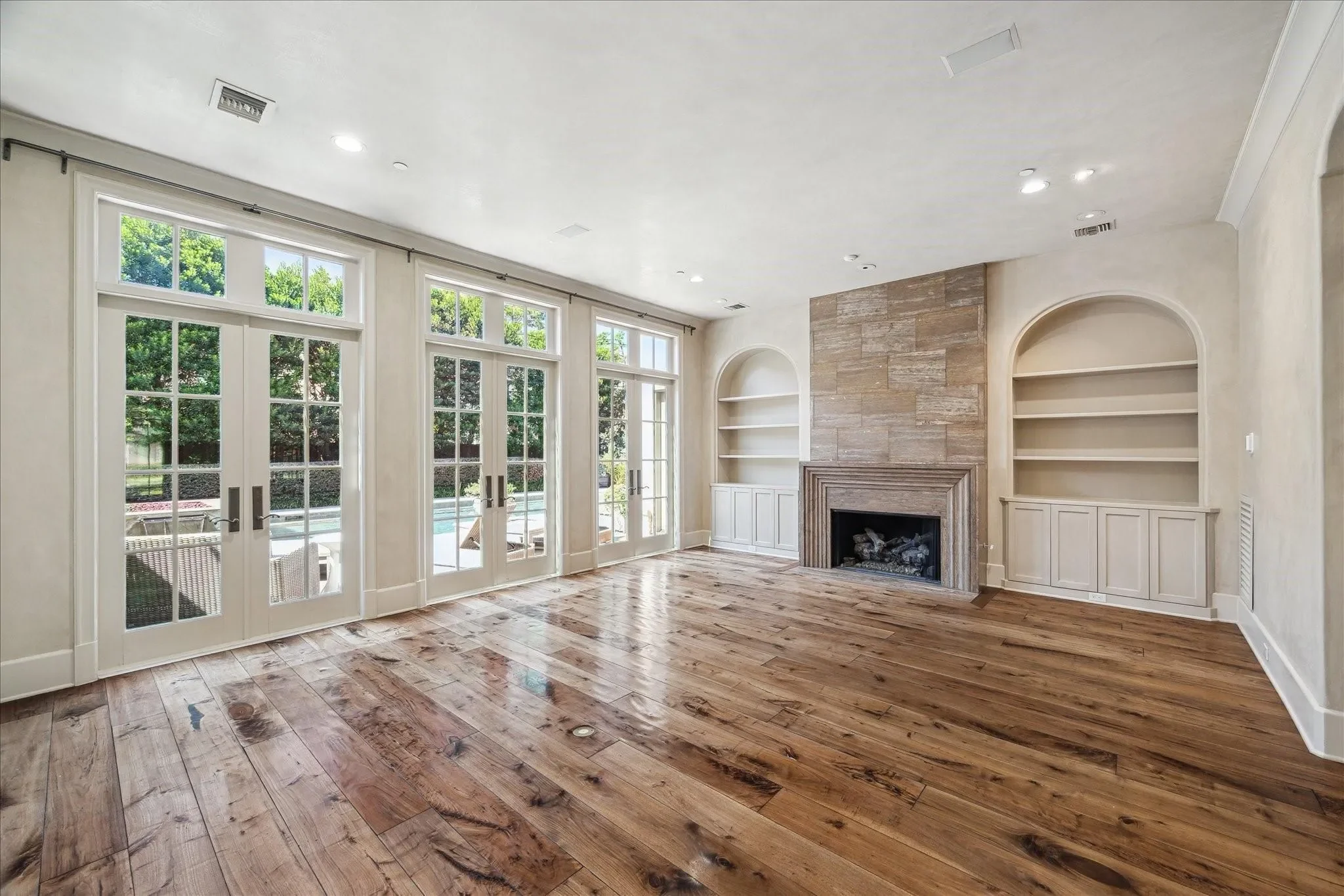 601 Lindenwood Drive, Houston, Texas, United States. - Photo 3
