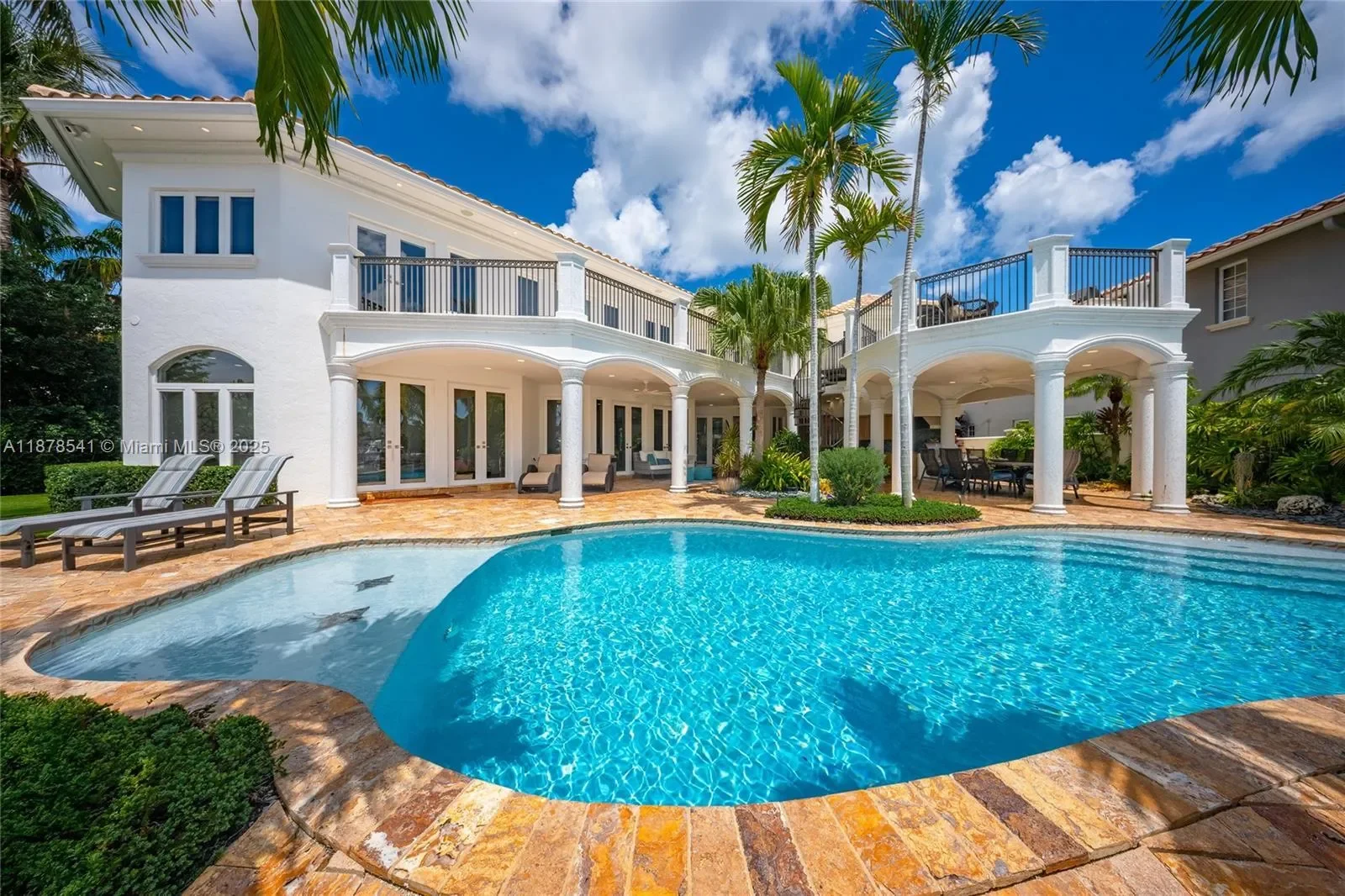 2770 NE 23rd St, Hillsboro Beach, Florida, United States. - Photo 40