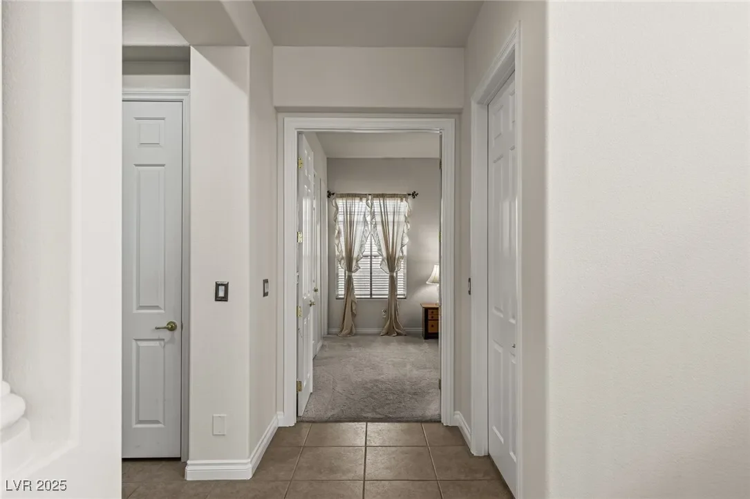 8095 Dark Hollow Place, Las Vegas, Nevada, United States. - Photo 36