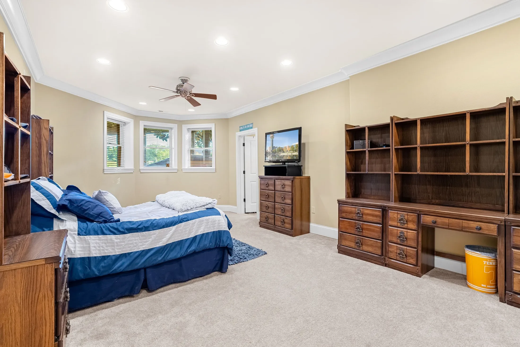 1027 Shadow Brook Drive , Knoxville, TN 37922, Knoxville, Tennessee, United States. - Photo 34