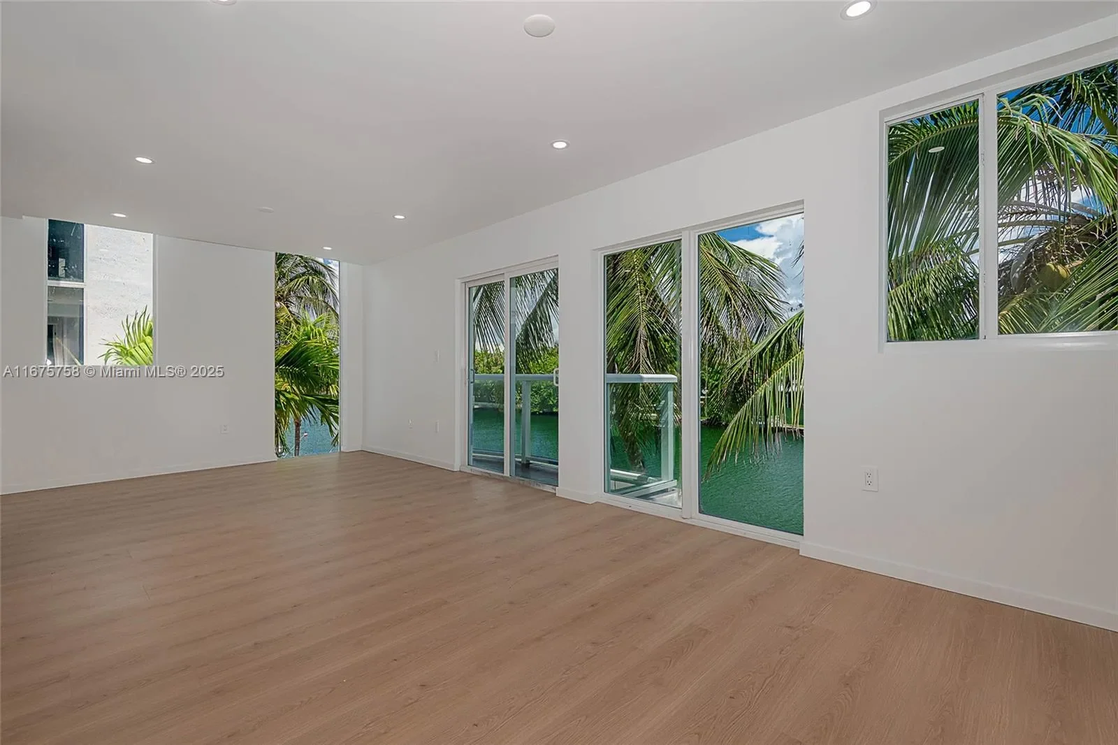 1975 Calais Dr, Miami Beach, Florida, United States. - Photo 10