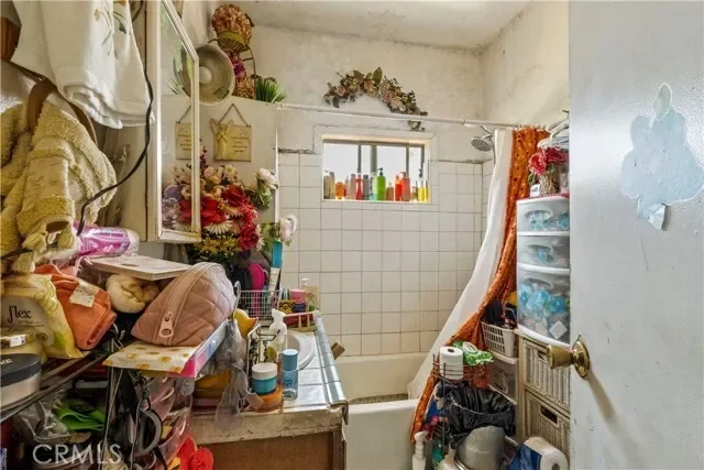 4421 Floral Drive, Los Angeles, CA 90022, East Los Angeles, California, United States. - Photo 34