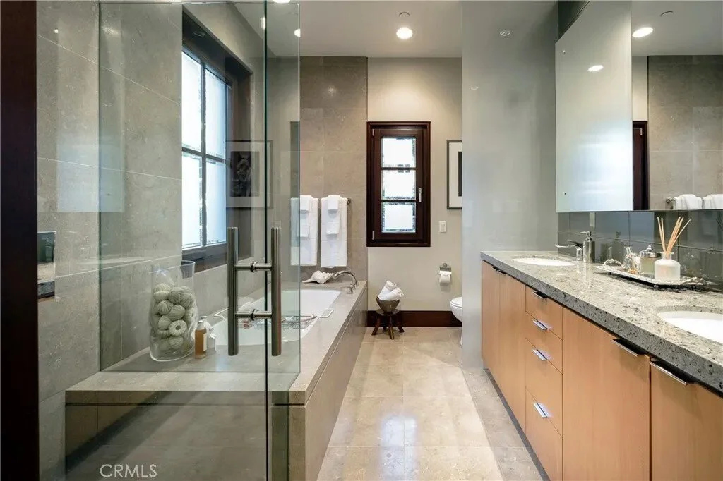9 Sailcrest, Newport Beach, California, United States. - Photo 33