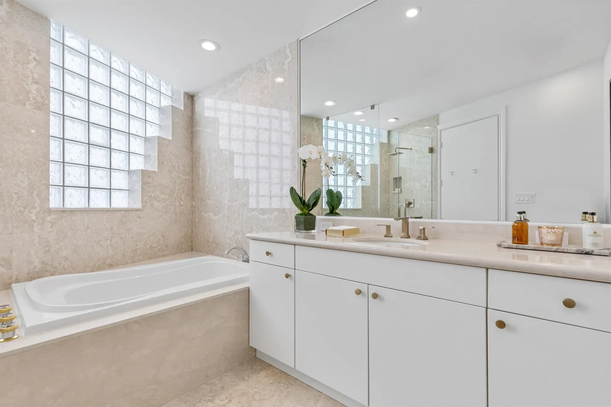 2494 S Ocean Boulevard, Boca Raton, Florida, United States. - Photo 38