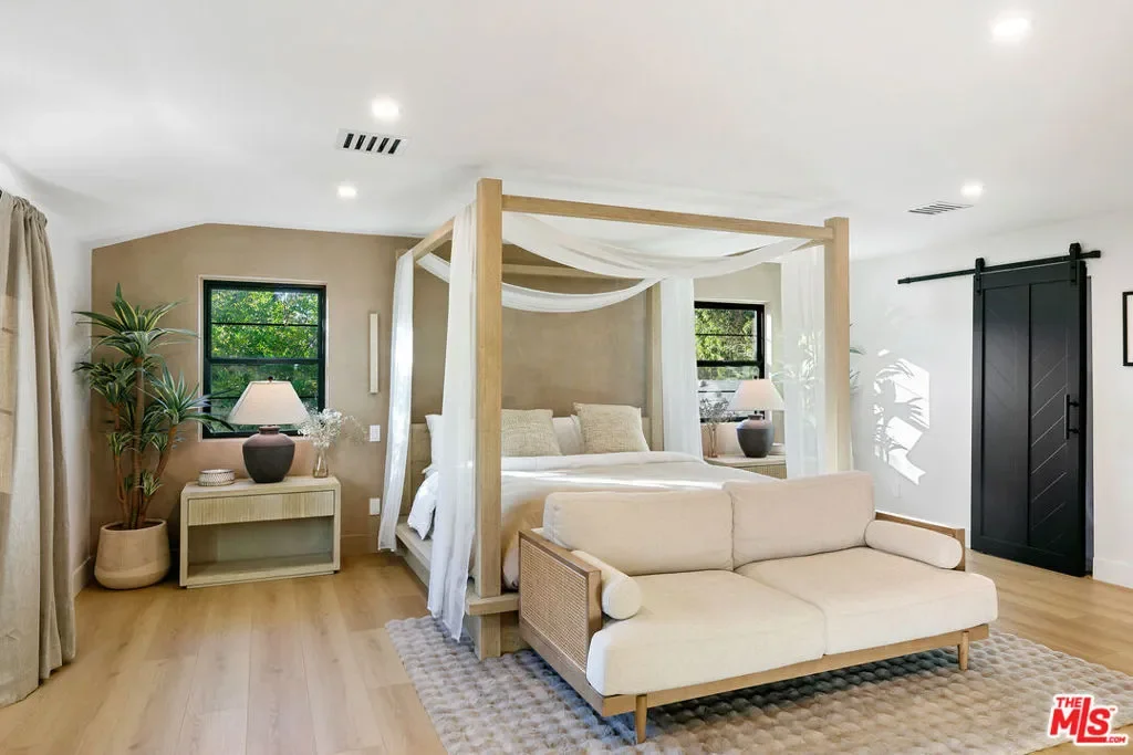 22269 Avenue San Luis, Los Angeles, California, United States. - Photo 16