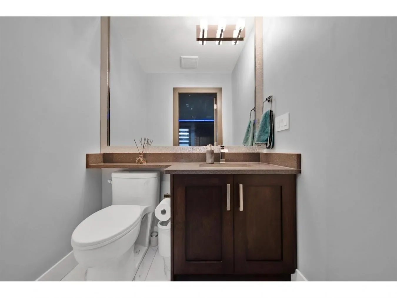 8670 TUNIS PLACE, Surrey, British Columbia, Canada. - Photo 32