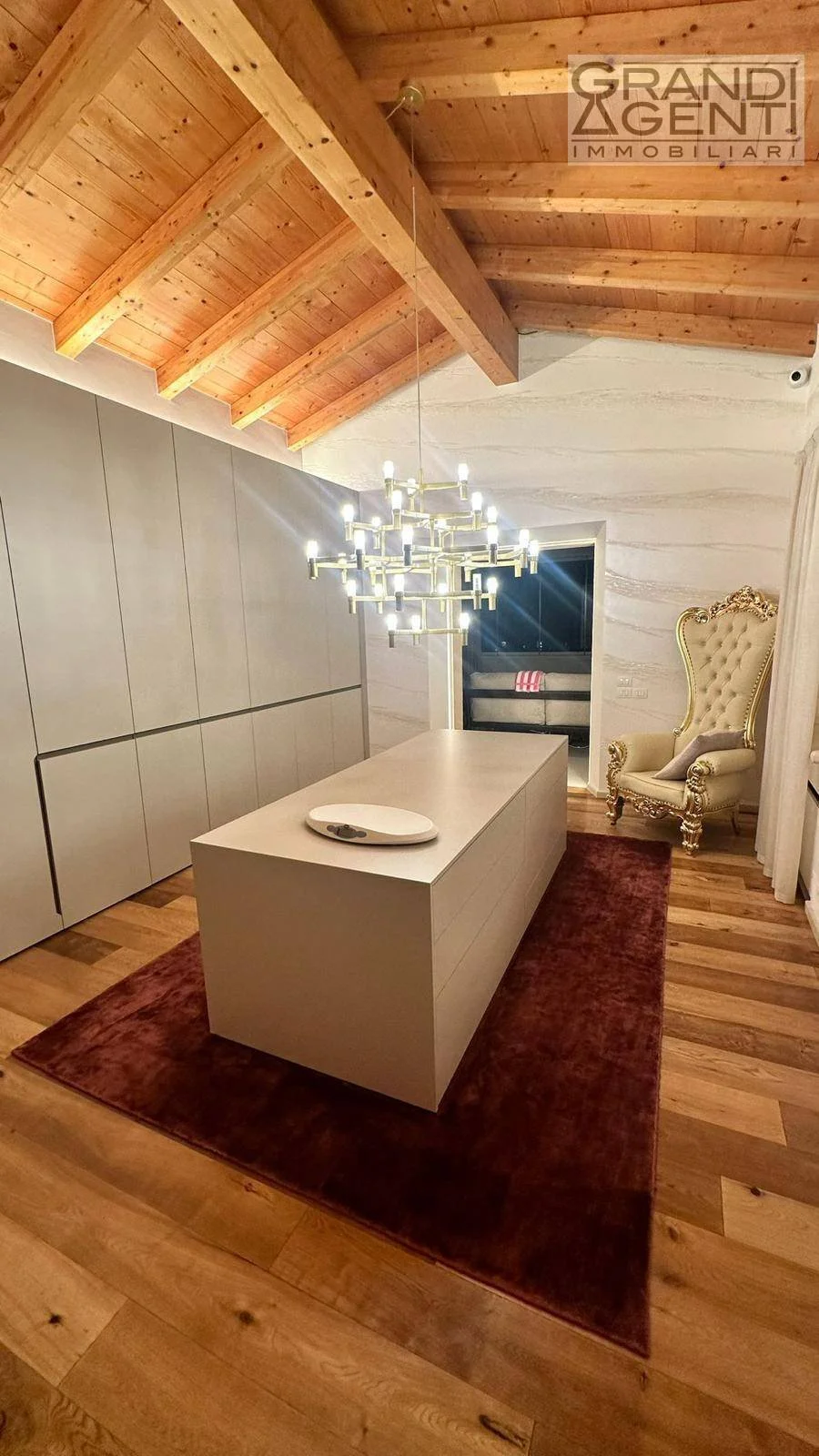 Gallery photo 3