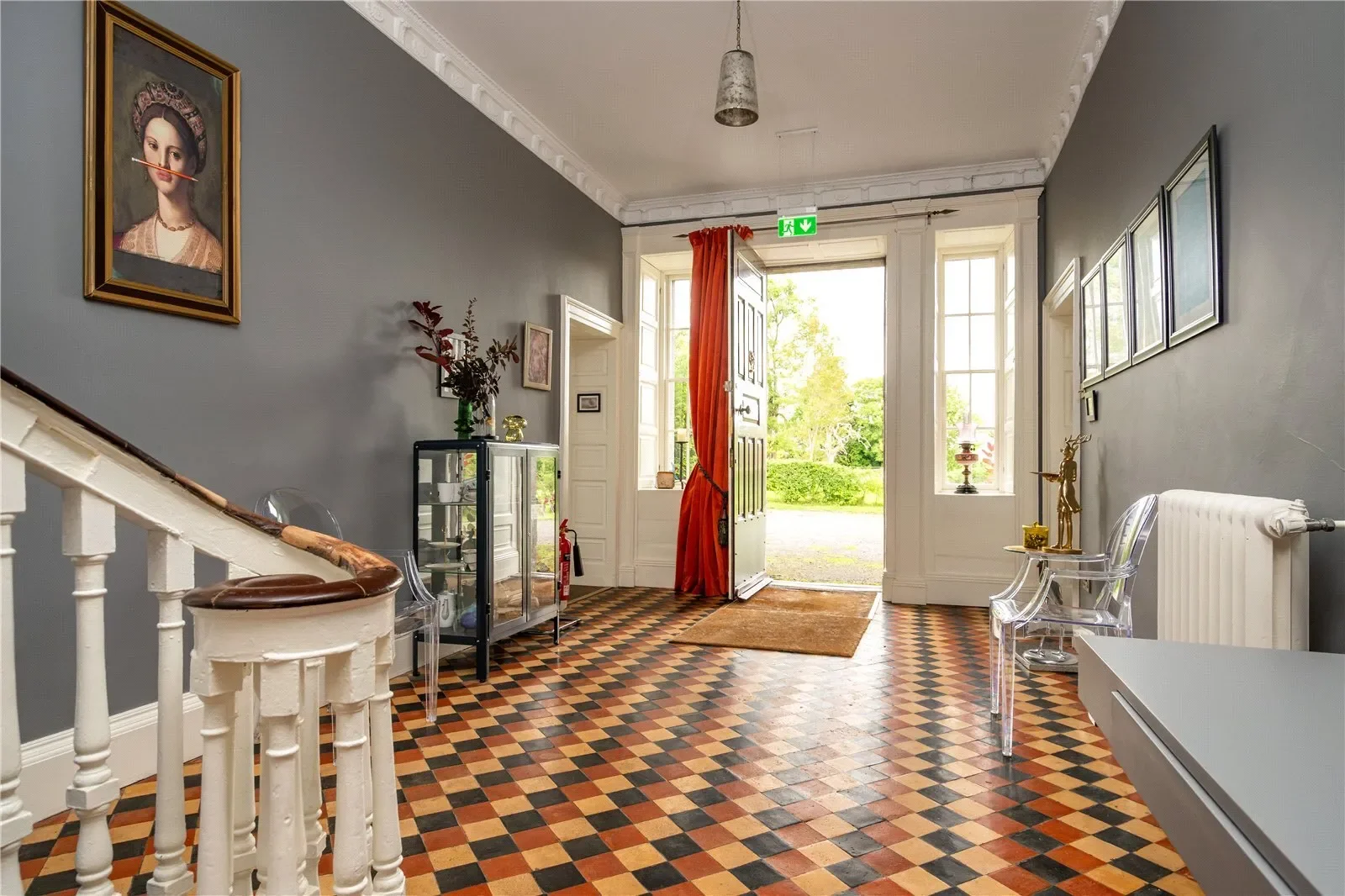 Gallery photo 1