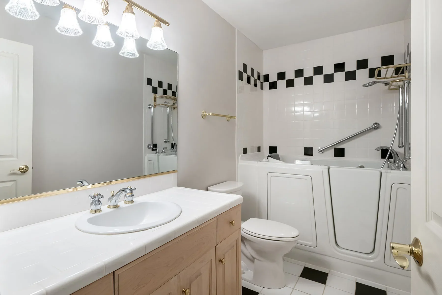 3 Fir Tree Lane, Asheville, NC 28803, Asheville, North Carolina, United States. - Photo 33