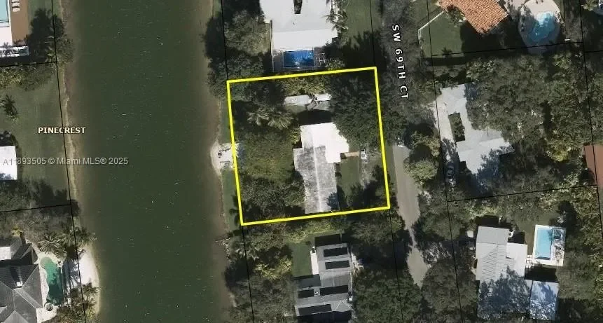 11820 SW 69th Ct, Coral Gables, Florida, United States. - Photo 12