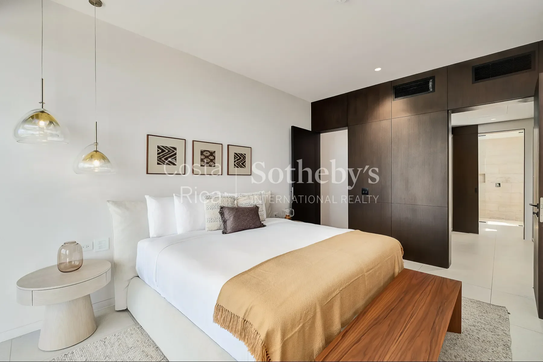 Gallery photo 4