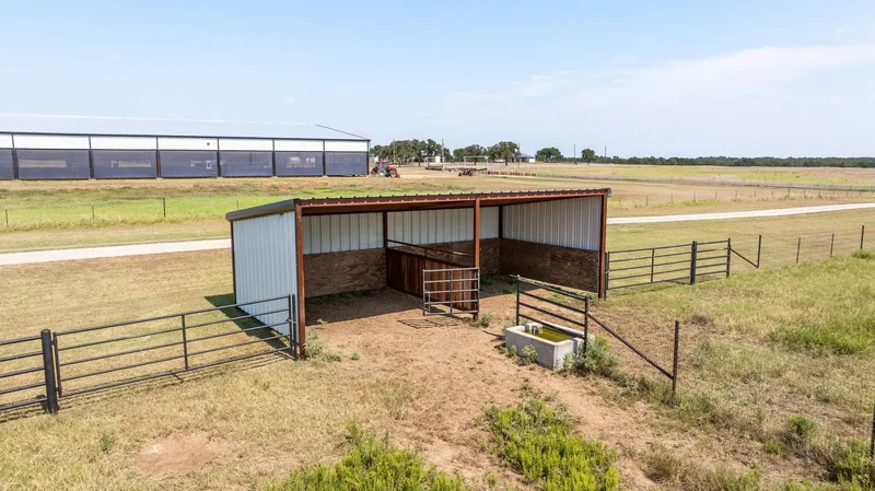 385 Private Road 1733, Stephenville, TX 76401, Stephenville, Texas, United States. - Photo 34