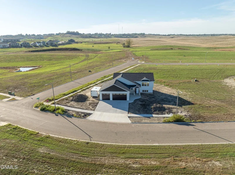 3511 Silver Leaf Avenue Nw, Mandan, ND 58554, Mandan, North Dakota, United States. - Photo 65