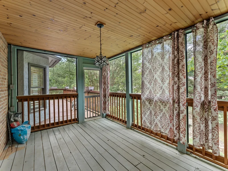 838 Ethans Glen Drive , Knoxville, TN 37923, Knoxville, Tennessee, United States. - Photo 31