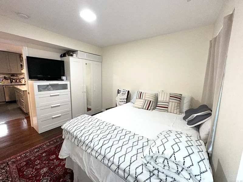18 Soundview Avenue, Norwalk, Connecticut, United States. - Photo 12
