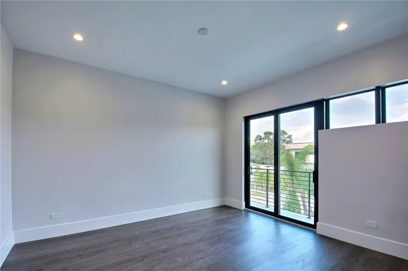 317 NE 15th Ave 317, Fort Lauderdale, FL, United States. - Photo 19