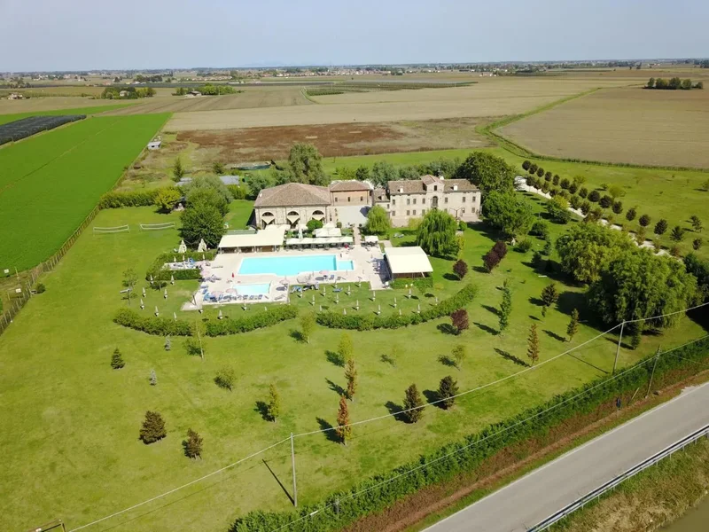 campagna, Emilia-Romagna, Italy. - Photo 5