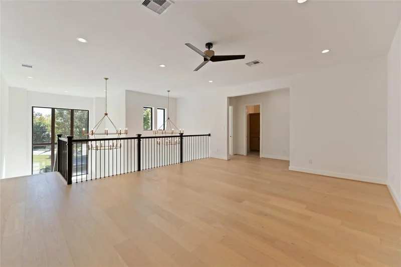 1458 Oak Tree Drive, Houston, Texas, United States. - Photo 19
