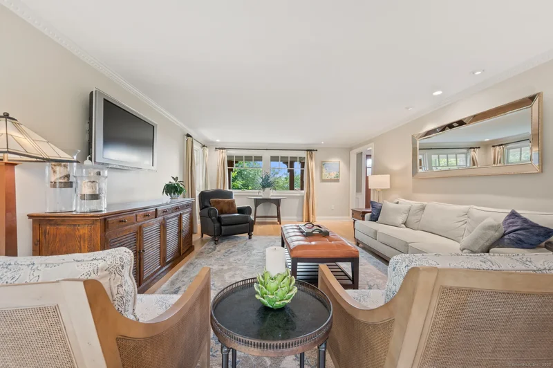 102 Belltown Road, Glastonbury, Connecticut, United States. - Photo 18