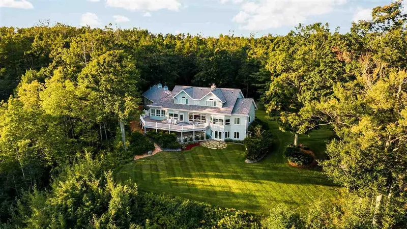 731 W Hathaway Road, Harbor Springs, MI 49740, Wequetonsing, Michigan, United States. - Photo 20