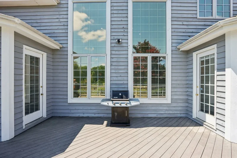 6605 Oakwood Manor Drive, Crystal Lake, Illinois, United States. - Photo 36