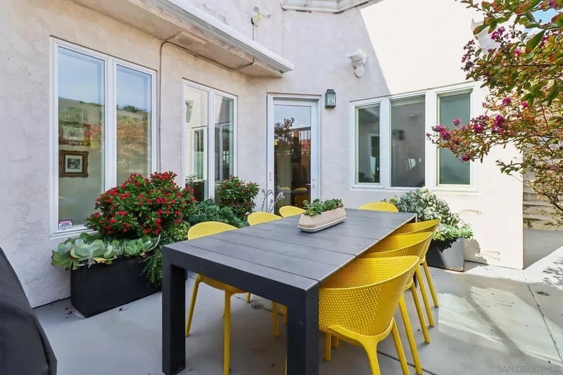 1295 W Redwood St, San Diego, California, United States. - Photo 17