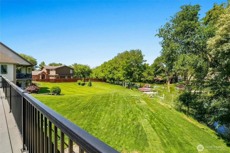 800 S Camas Pl, Moses Lake, WA 98837, Moses Lake, Washington, United States. - Photo 36