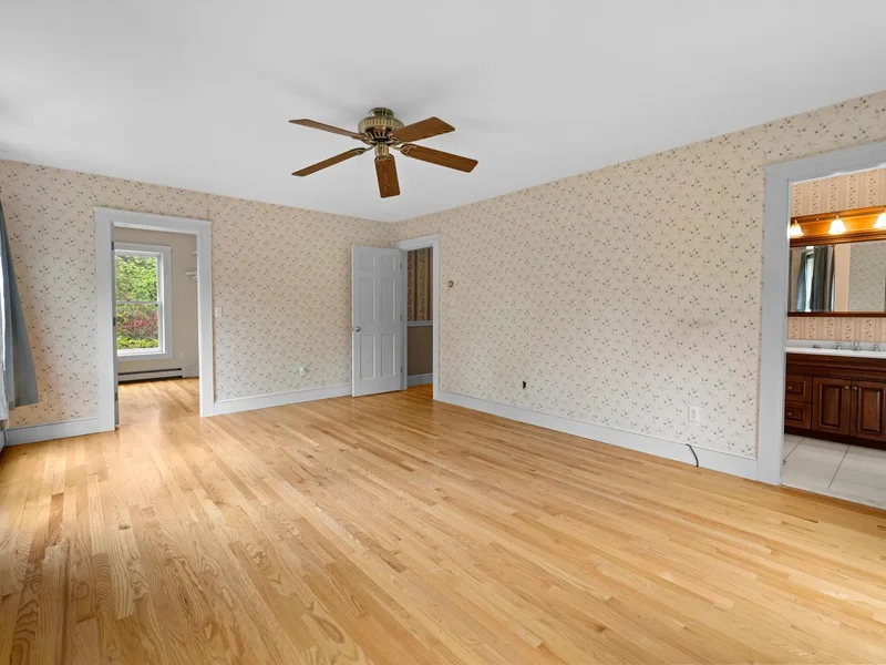 49 South Street , Grafton, MA 01519, Grafton, Massachusetts, United States. - Photo 11