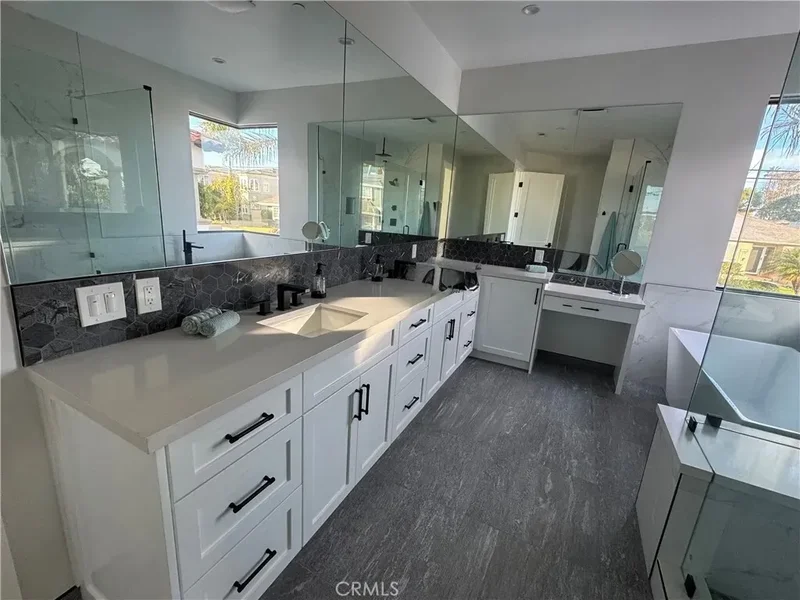 1612 Gates Avenue, Manhattan Beach, California, United States. - Photo 19