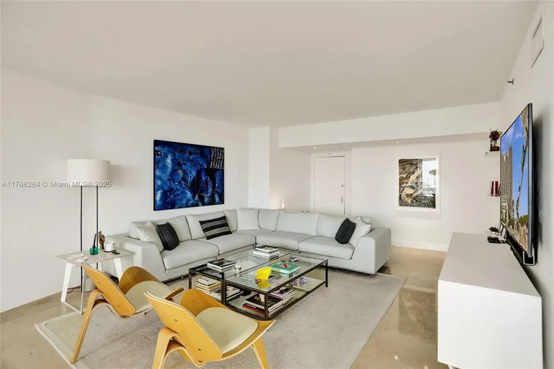 400 Alton Rd 911, Miami Beach, Florida, United States. - Photo 4