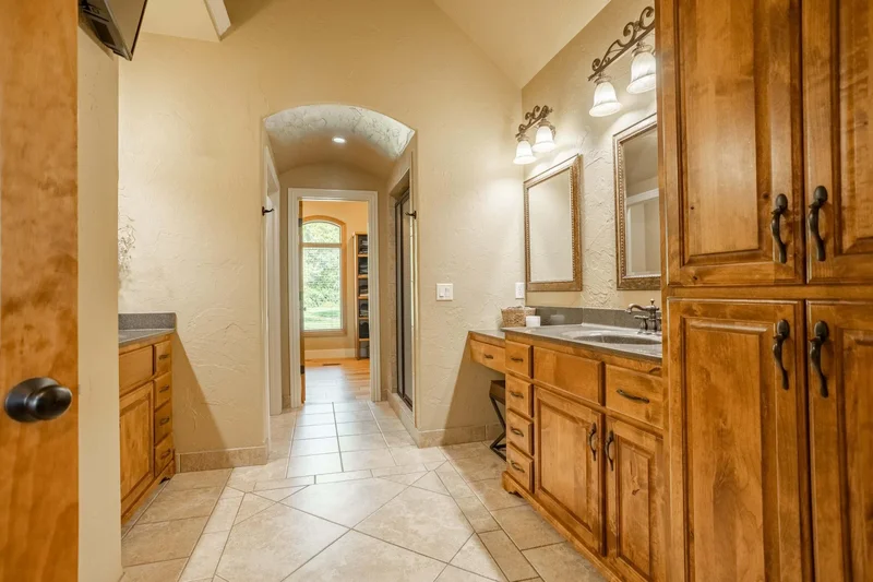 768 S Long Drive, Springfield, MO 65802, Springfield, Missouri, United States. - Photo 45