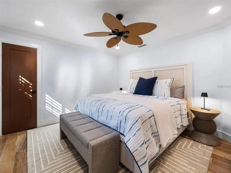 355 W ROYAL FLAMINGO DRIVE, SARASOTA, FL 34236, Sarasota, Florida, United States. - Photo 41