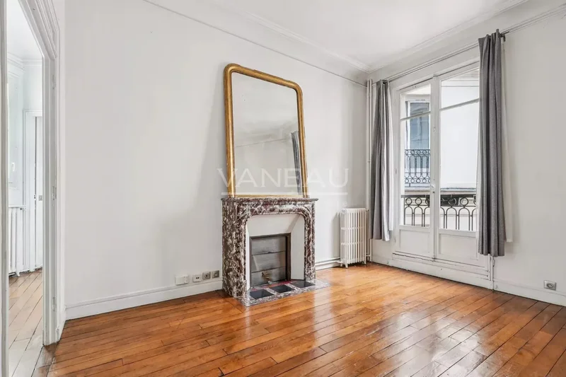 Paris XVIIe - Charming apartment with a beautiful address.