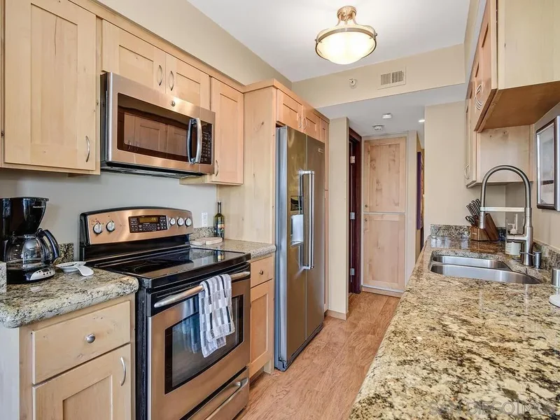 1810 Avenida Del Mundo Unit# 505, Coronado, CA 92118, Coronado, California, United States. - Photo 25