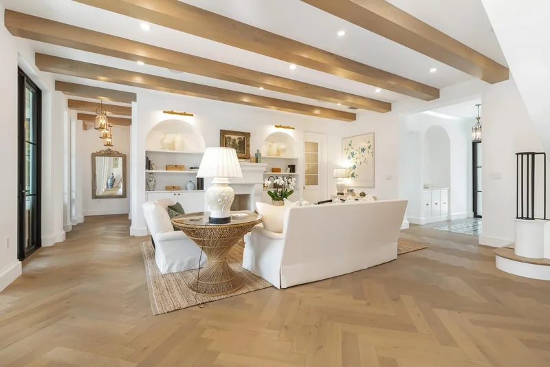 302 E Lakewood Road, West Palm Beach, Florida, United States. - Photo 2