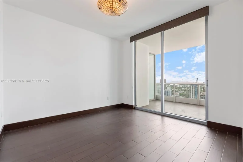 900 Biscayne Blvd 3502, Miami, Florida, United States. - Photo 32