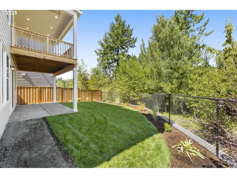 17641 NW Layla DR, Portland, OR, 97229, USA, Portland, Oregon, United States. - Photo 44