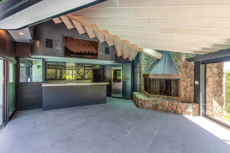 835 La Honda Road, Emerald Hills, California, United States. - Photo 21
