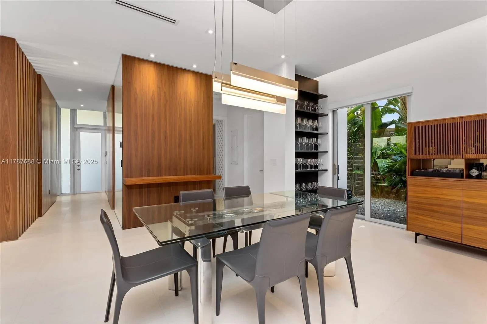 4039 Ventura Ave, Miami, Florida, United States. - Photo 8