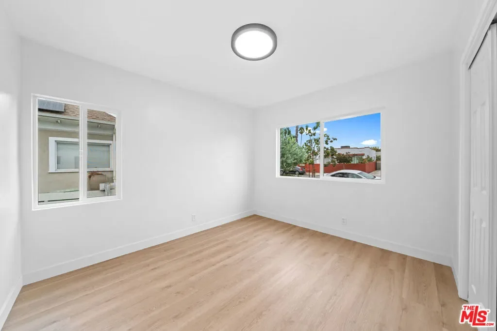 Gallery photo 12